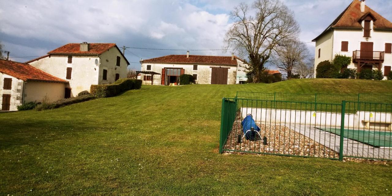 La Tranquillite, Coutancie Villa Nanteuil-Auriac-de-Bourzac Luaran gambar