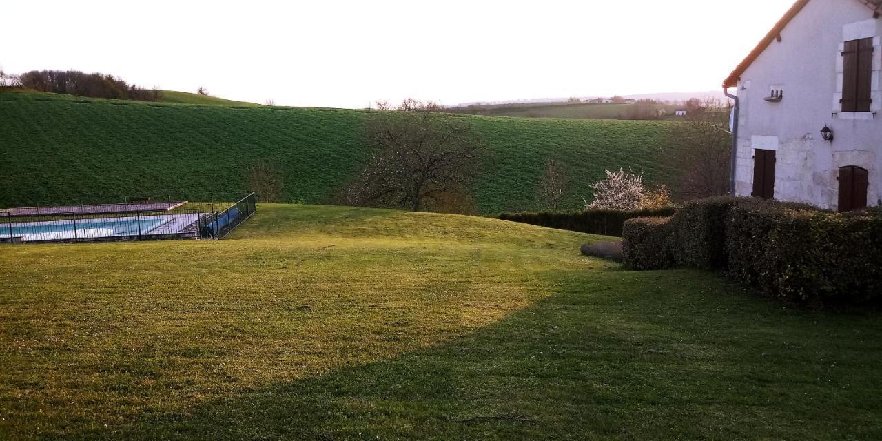 La Tranquillite, Coutancie Villa Nanteuil-Auriac-de-Bourzac Luaran gambar
